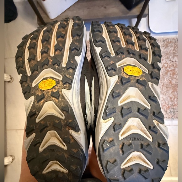 Altra Women’s Mont Blanc Speed Size 8.5 - Picture 2 of 5